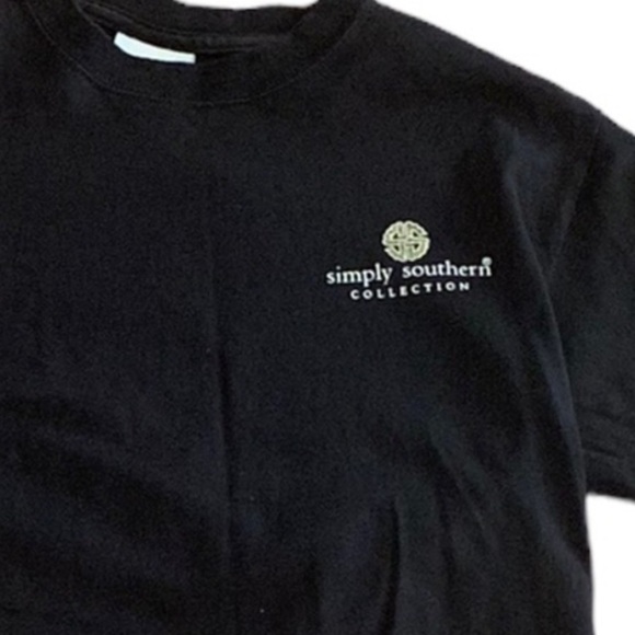 🔵 SALE 3/$25 SIMPLY SOUTHERN BLACK GOLD PINEAPPLE GRAPHIC LONG SLEEVE TEE SHIRT - Picture 4 of 12